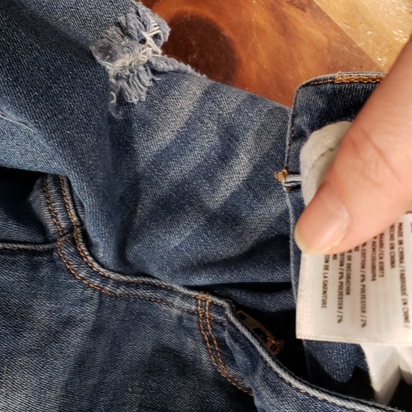 ripped jeans - Picture 2 of 6